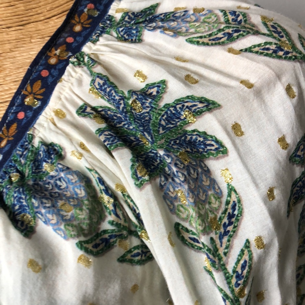 FARM Rio Floral V-Neck Crop Top - White and Blue Size PP - Picture 5 of 10